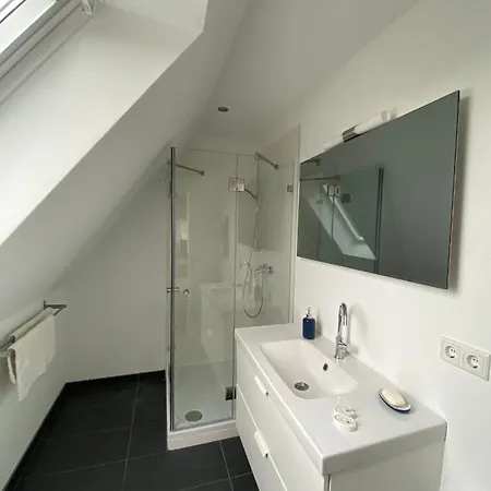 Holiday home Charmantes Haus Mit Zwei Und Grossem Garten In - Enjoy! *