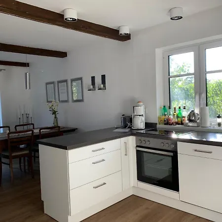 Charmantes Haus Mit Zwei Und Grossem Garten In - Enjoy! Aventoft