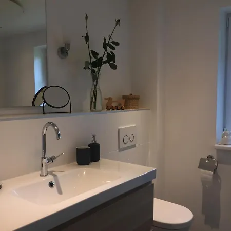 Holiday home Charmantes Haus Mit Zwei Und Grossem Garten In - Enjoy!